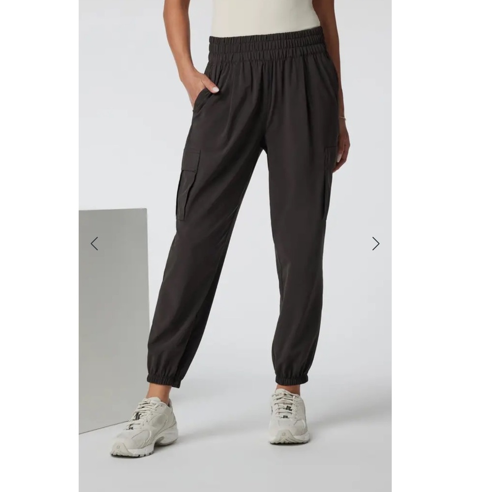 Vuori Villa cargo joggers